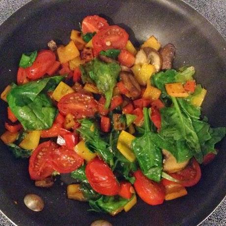 Spinach, Peppers, Mushroom and Tomato Frittata #PepperParty