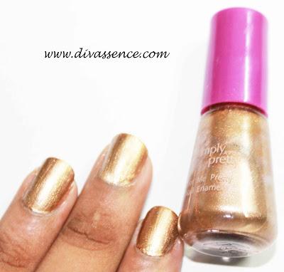 Avon Simply Pretty Nail Polish: Bronze Metallic: Review/NOTD