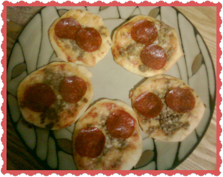  Biscuit Mini Pizza's