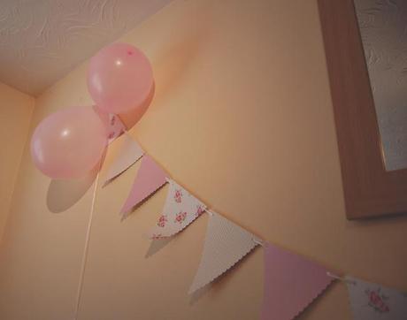Paper Themes Bunting Review