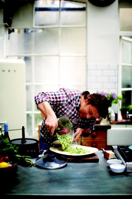 Jamie Oliver using HomeCooker