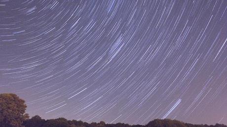 Photo: Get outside tonight! The draconid meteor shower begins tonight...here are a few important details for viewing: http://wxch.nl/16Q6Oad