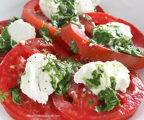 Cook : Tomato and Goat Cheese Salad with Basil Dressing Recipe
