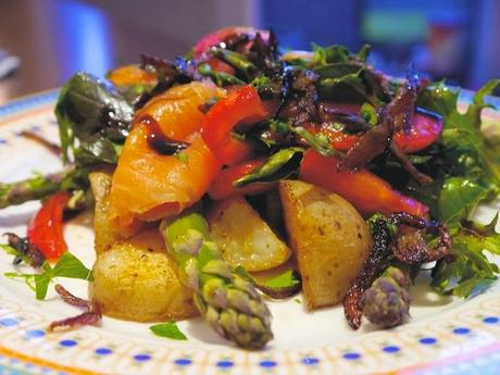 Healthy Eating - Smoked Salmon, Baby Potato and Asparagus Salad (GF, DF)