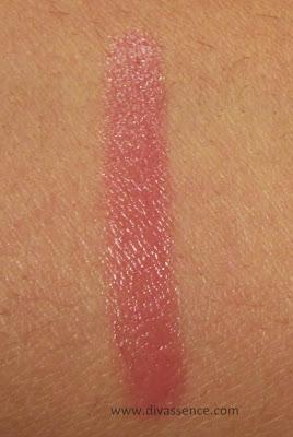 L'Oreal Glam Shine Balmy Gloss: 912 Peach Pleasure: Review/Swatch/LOTD