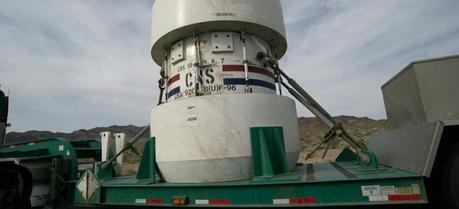 Nuclear Waste Container coming out of Nevada Test Site on public roads. (Credit: Bill Ebbesen, http://en.wikipedia.org/wiki/User:Atomicbre)