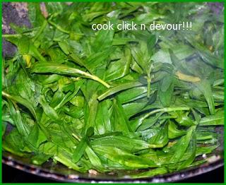 Ponanganni keerai masiyal(Semi dry stew with water amarnath and yellow moong dal)