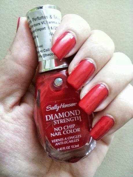 Review Sally Hansen Diamond Strength No Chip Nail Color – 360 Diamonds and Rubies, NOTD