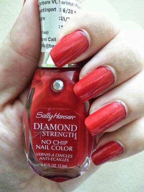 Review Sally Hansen Diamond Strength No Chip Nail Color – 360 Diamonds and Rubies, NOTD