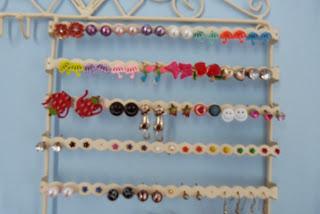 DIY Stud Earring Holder