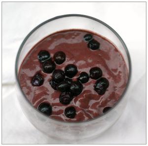 berry chocolate smoothie