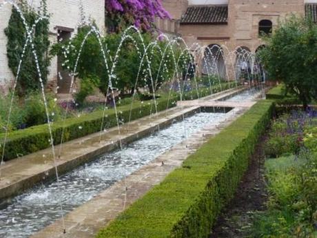 water fetaure in the generalife garden