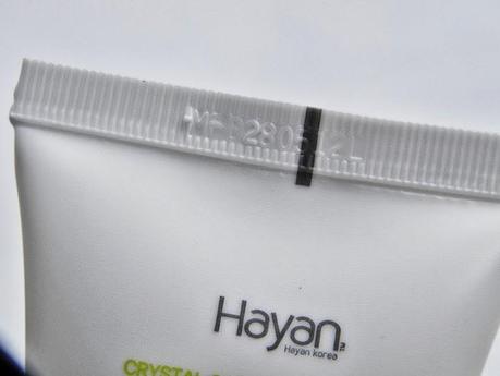 Say Goodbye to your dry skin, ‘cause Hayan Crystal Oatmeal Peeling Gel is here!