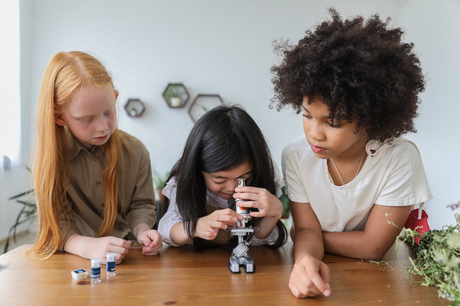 5 Reasons Why STEM Toys Might Be the Best Option for Your Kids