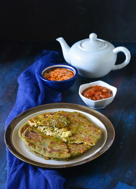 Palak Paneer Paratha Recipe | How To Make Paneer Paratha | Palak Paratha