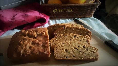 Easy Pumpkin Bread recipe @ treatntrick.blogspot.com