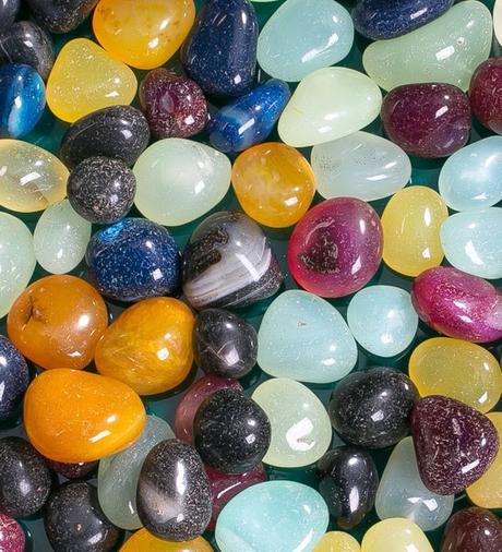 5 Easy Ways To Brighten Up A Room On A Limited Budget