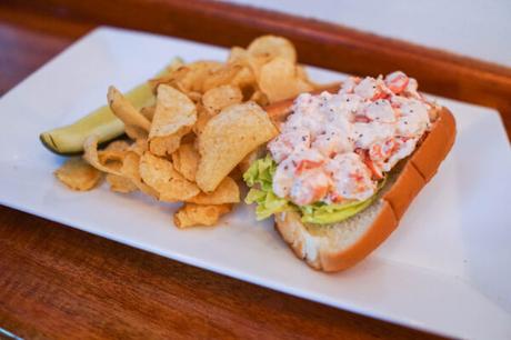 7 Great Lobster Rolls in Maine to Try When Visiting