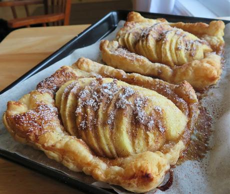 Quick & Easy Apple Tarts