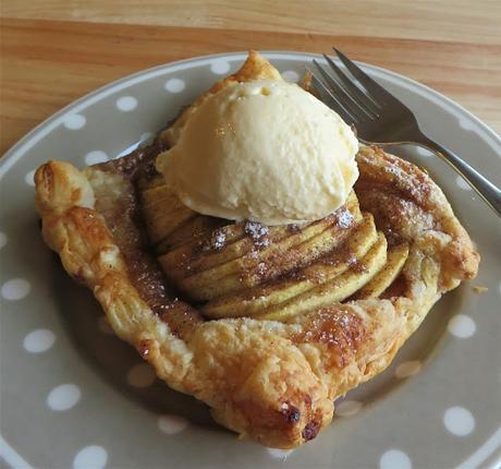 Quick & Easy Apple Tarts