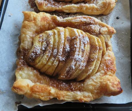 Quick & Easy Apple Tarts