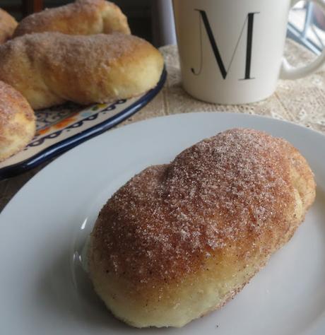 Tahitian Coconut Breakfast Rolls