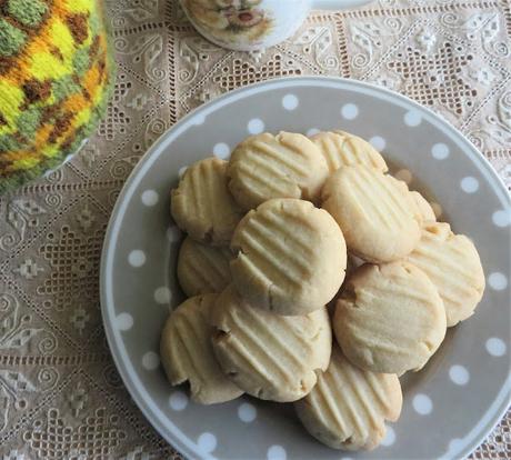 Mary Berry's 3-Ingredient Fork Cookies