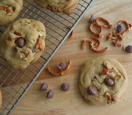 Peanut Butter Cup Pretzel Cookie (small batch)