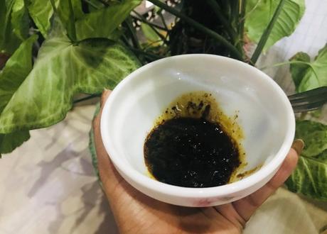 The Evergreen Coffee Face Scrub for Oily Skin That’s So Refreshing