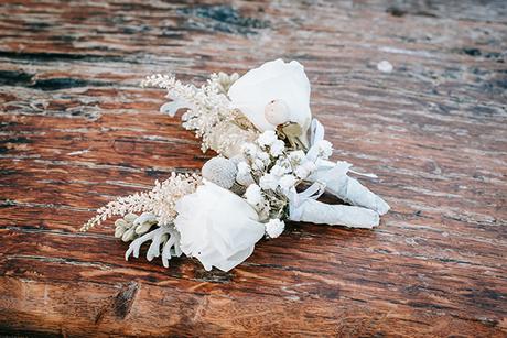 al-fresco-summer-wedding-athens-white-blooms-romantic-details_05x
