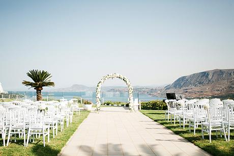 destination-wedding-crete-stunningly-beautiful-florals_11