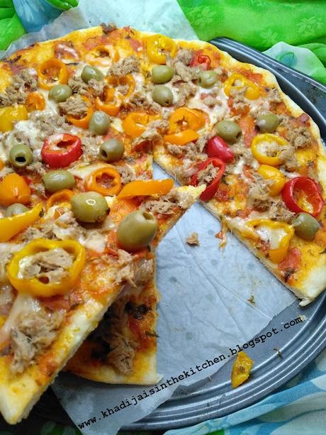 PIZZA MINCE / THIN PIZZA / PIZZA FINA / بيزا رقيقة