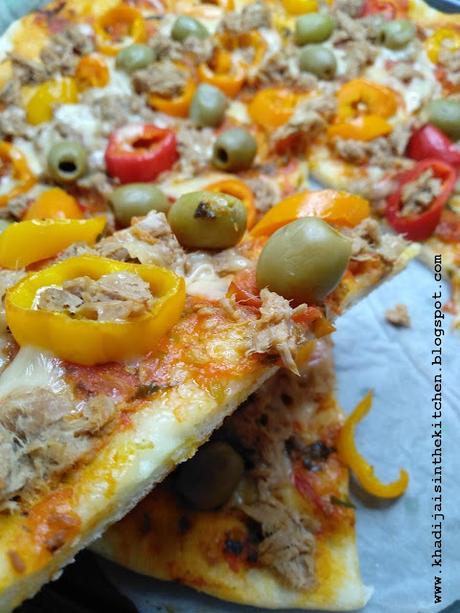 PIZZA MINCE / THIN PIZZA / PIZZA FINA / بيزا رقيقة