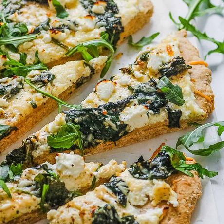 Florentine Pizza (White Spinach Pizza)