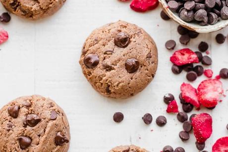 These Flourless Strawberry ChocolateÂ Chip Cookies are thick and super rich, with a fruity strawberry flavor and melty chocolate chips. They're gluten-free, paleo, and vegan, and made with just six ingredients!