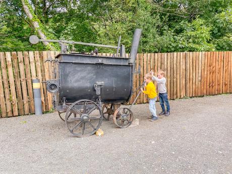 victorian town, ironbridge telford, blists hill,