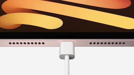 Here’s Why the iPhone 13 Still Does Not Have USB-C