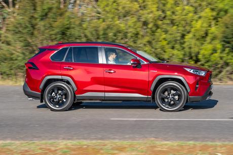 VFACTS: Australia's best-selling mid-sized SUVs in 2020 so ...