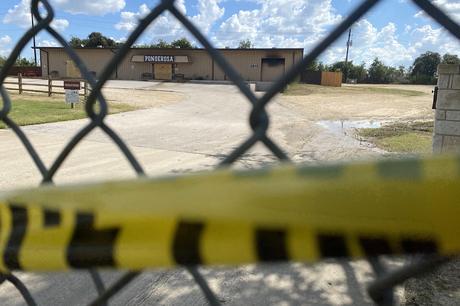75 dogs killed in fire at Texas boarding center