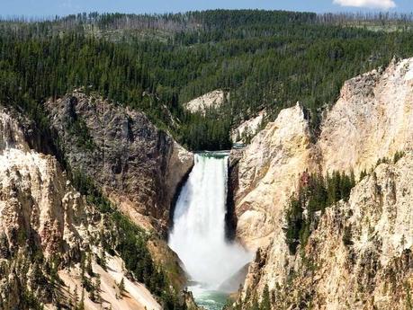 9 Best Hikes in Yellowstone National Park