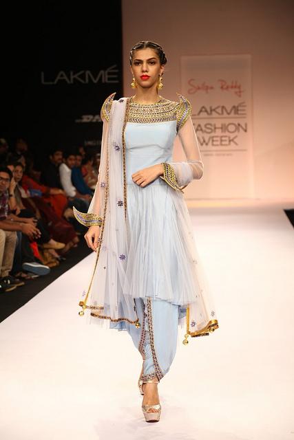 Designer Shilpa Reddy LFW WF 2013 (24)