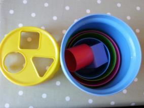 Review – Tomy; Winnie The Pooh Stack, Pour, Post ‘n’ Play