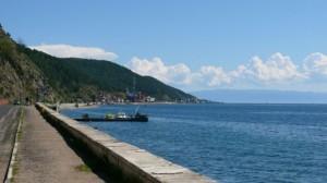 Lake-Baikal-Beautiful-572x322