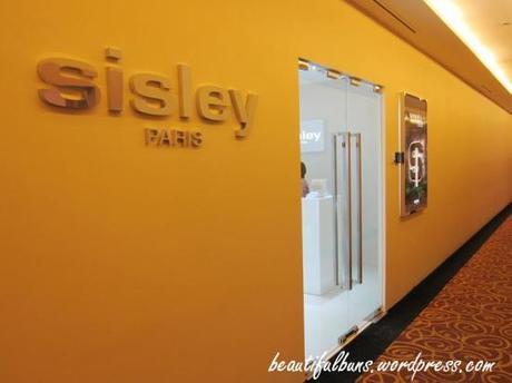 Sisley Facial