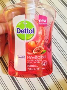 Dettol Revitalise Antibacterial Handwash in Raspberry and Pomegranate