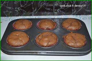 Chocolate-dates whole wheat muffins(Egg less)