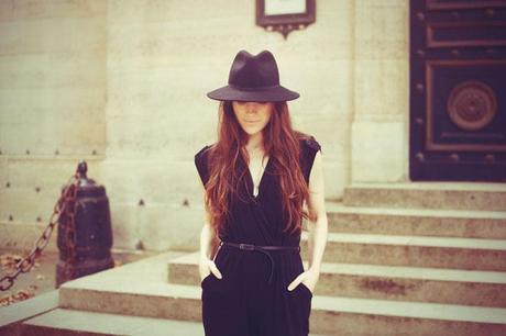 jumpsuit look fedora hat