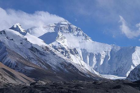 Himalaya Fall 2013: Avalanche Claims Four Lives On Everest