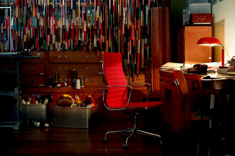 Charles Eames EA119 Office Chair