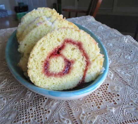 Mary Berry's Swiss Roll